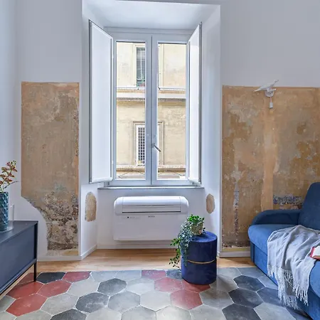 Apartment Iflat New Boutique In Rome's Heart Rome